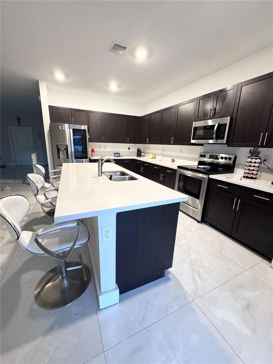For Sale: $1,299,300 (4 beds, 3 baths, 2412 Square Feet)