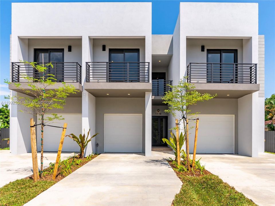 En Venta: $949,000 (3 camas, 2 baños, 1550 Pies cuadrados)