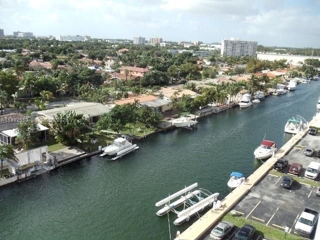 For Rent: $23,509 (2 beds, 2 baths, 963 Square Feet)