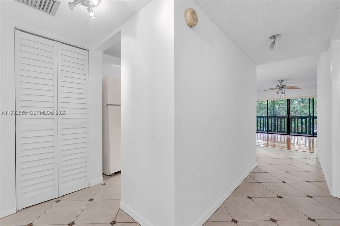 En Venta: $199,900 (2 camas, 2 baños, 1210 Pies cuadrados)
