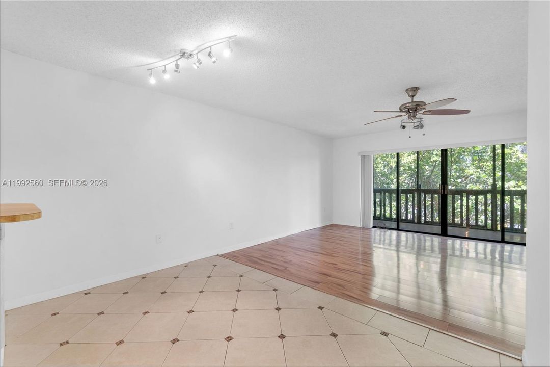 En Venta: $199,900 (2 camas, 2 baños, 1210 Pies cuadrados)