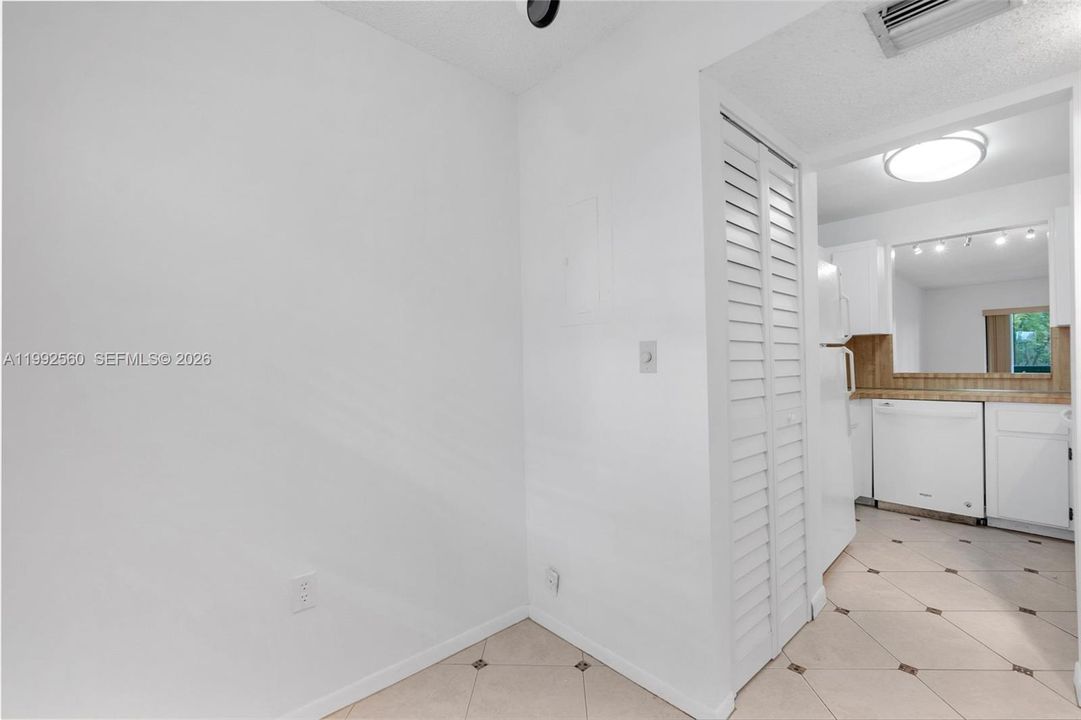 En Venta: $199,900 (2 camas, 2 baños, 1210 Pies cuadrados)