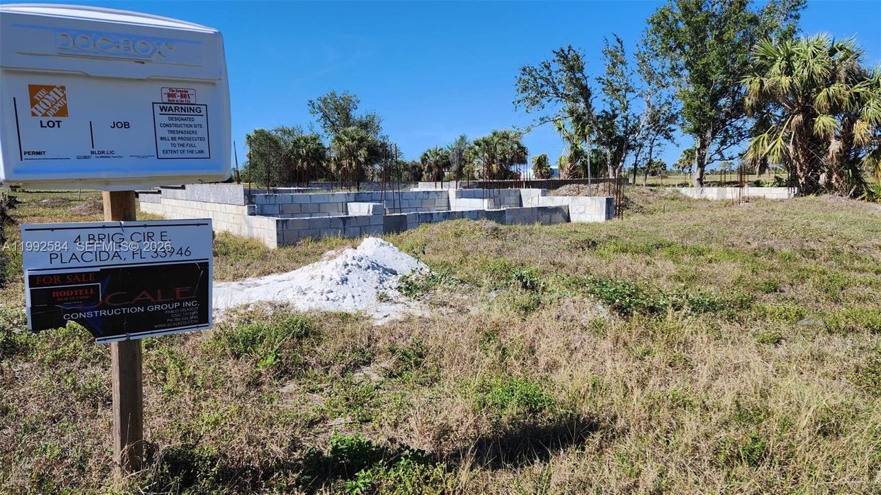 待售: $105,000 (0.19 acres)