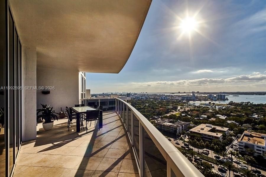 Active With Contract: $12,000 (3 beds, 4 baths, 2918 Square Feet)