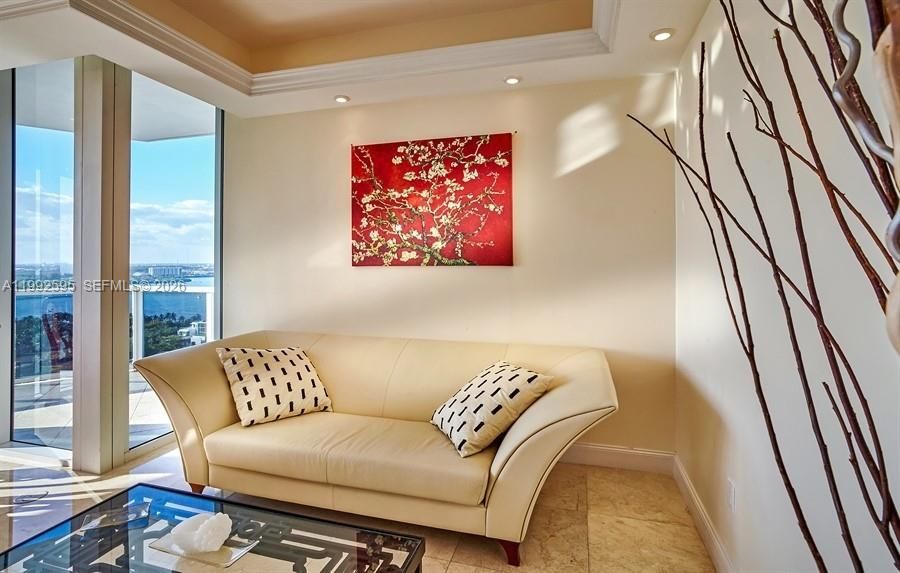 Active With Contract: $12,000 (3 beds, 4 baths, 2918 Square Feet)