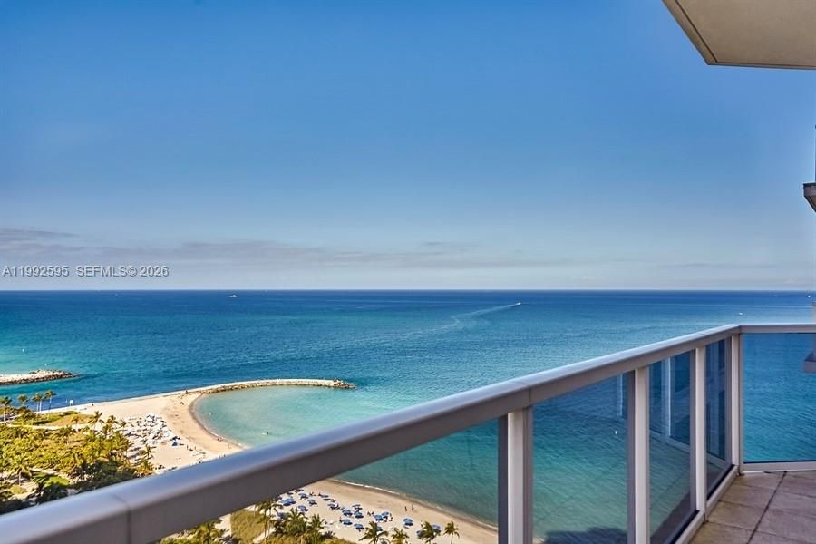 Active With Contract: $12,000 (3 beds, 4 baths, 2918 Square Feet)