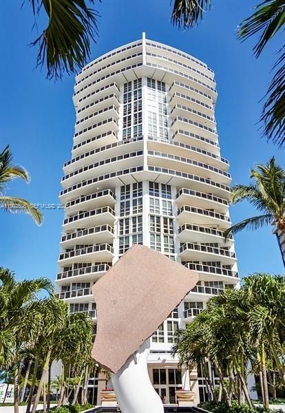 Active With Contract: $12,000 (3 beds, 4 baths, 2918 Square Feet)