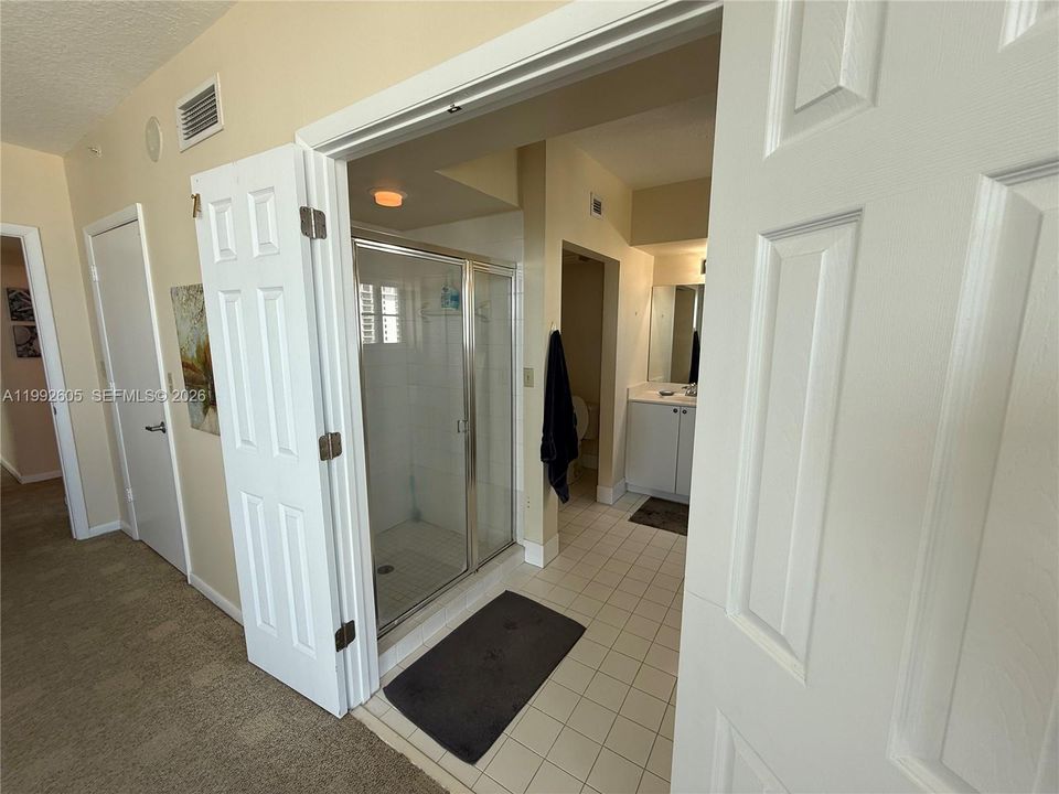 Active With Contract: $699,900 (3 beds, 2 baths, 1510 Square Feet)