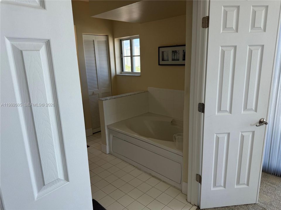 Active With Contract: $699,900 (3 beds, 2 baths, 1510 Square Feet)