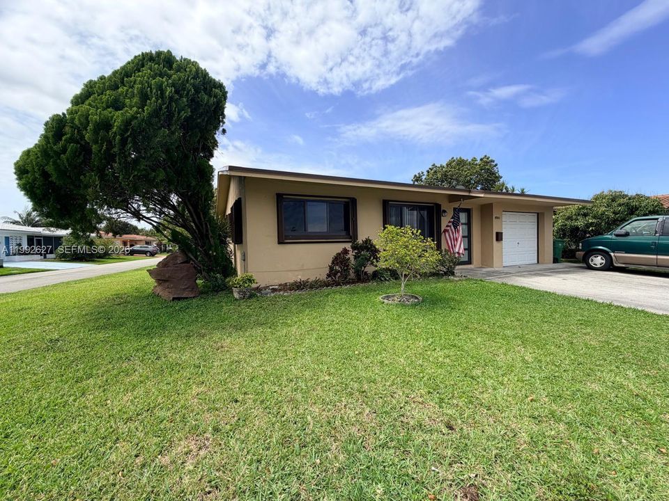 Vendido Recientemente: $255,000 (2 camas, 1 baños, 806 Pies cuadrados)