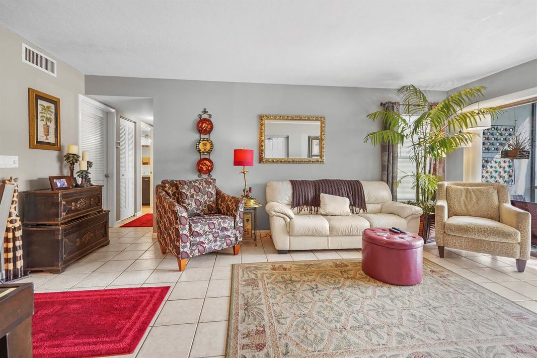07 Living room 03