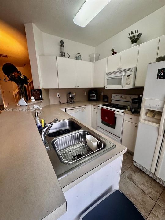 На продажу: $465,000 (3 спален, 3 ванн, 1462 Квадратных фут)