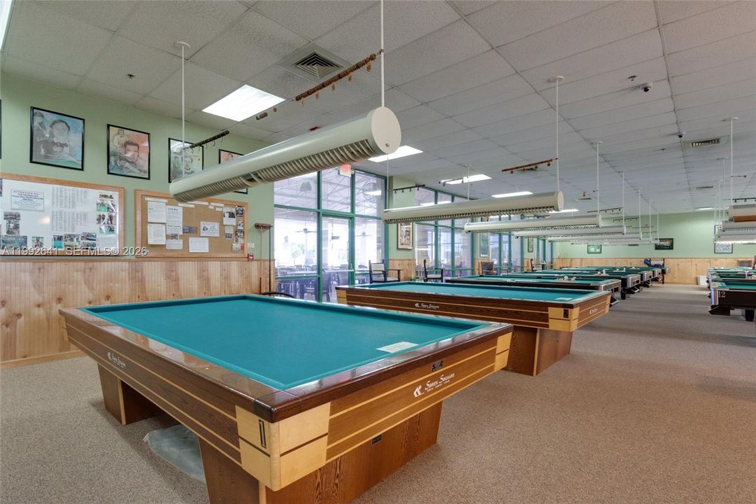 BILLIARD ROOM