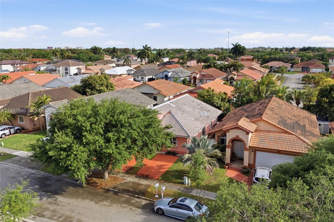 For Sale: $710,000 (3 beds, 2 baths, 1878 Square Feet)