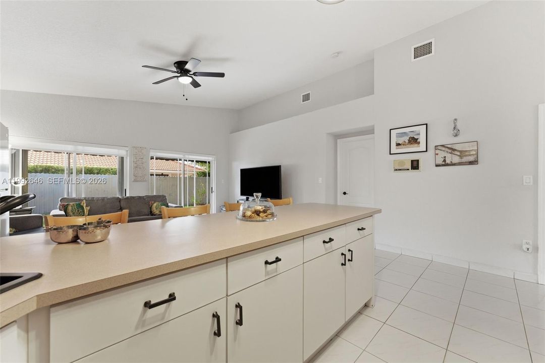 For Sale: $710,000 (3 beds, 2 baths, 1878 Square Feet)
