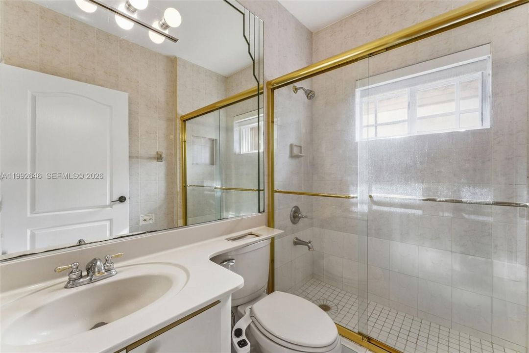 For Sale: $710,000 (3 beds, 2 baths, 1878 Square Feet)