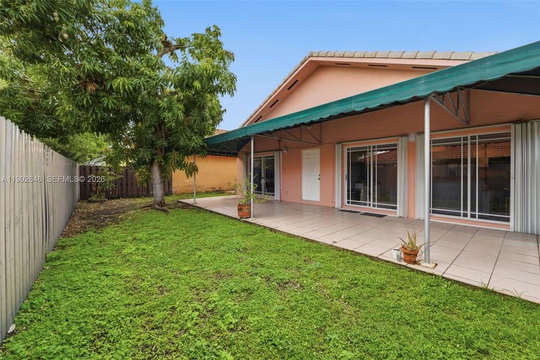 For Sale: $710,000 (3 beds, 2 baths, 1878 Square Feet)