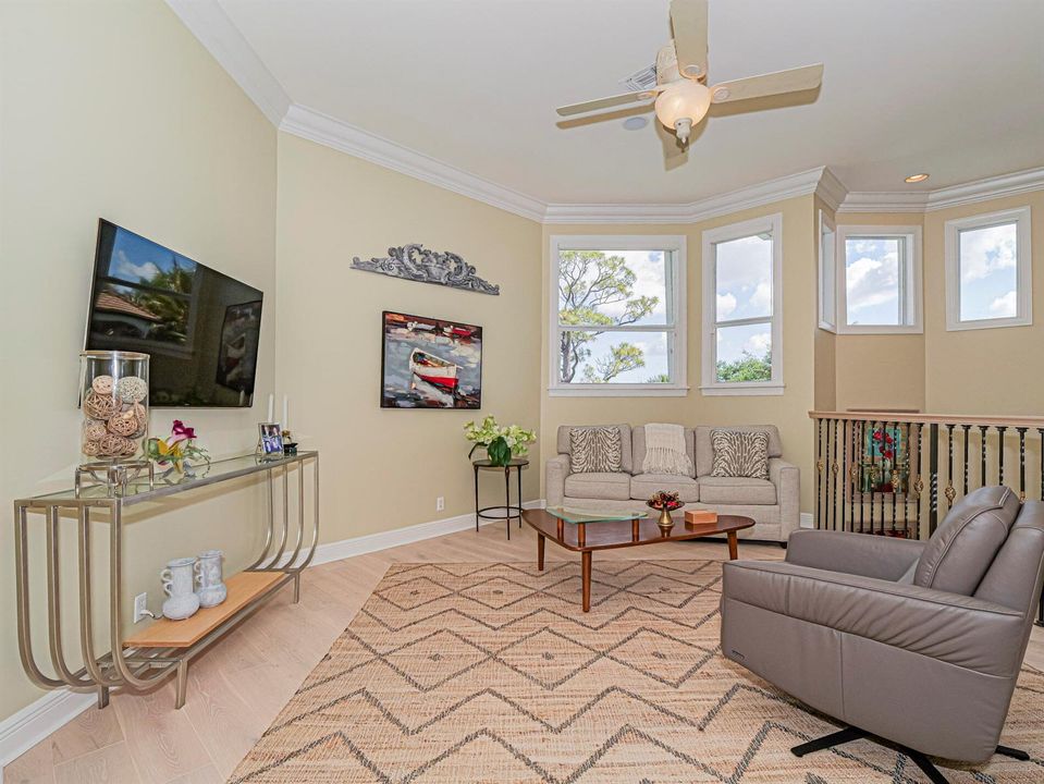 2nd Floor Family Room
