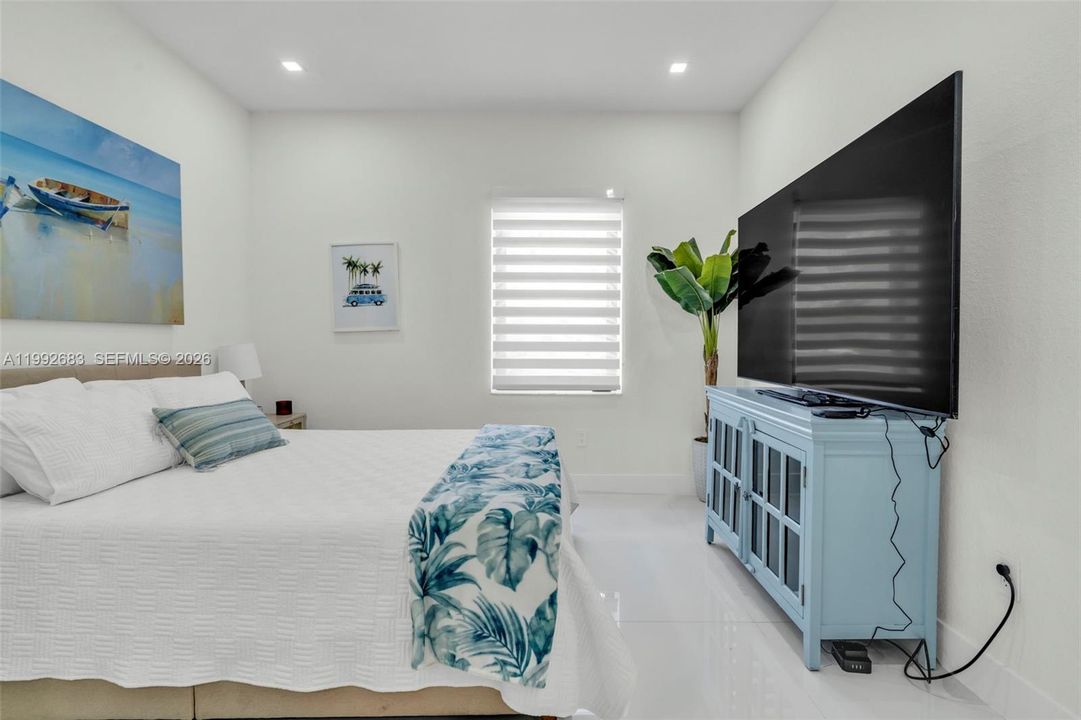Activo con contrato: $1,200,000 (4 camas, 3 baños, 2378 Pies cuadrados)
