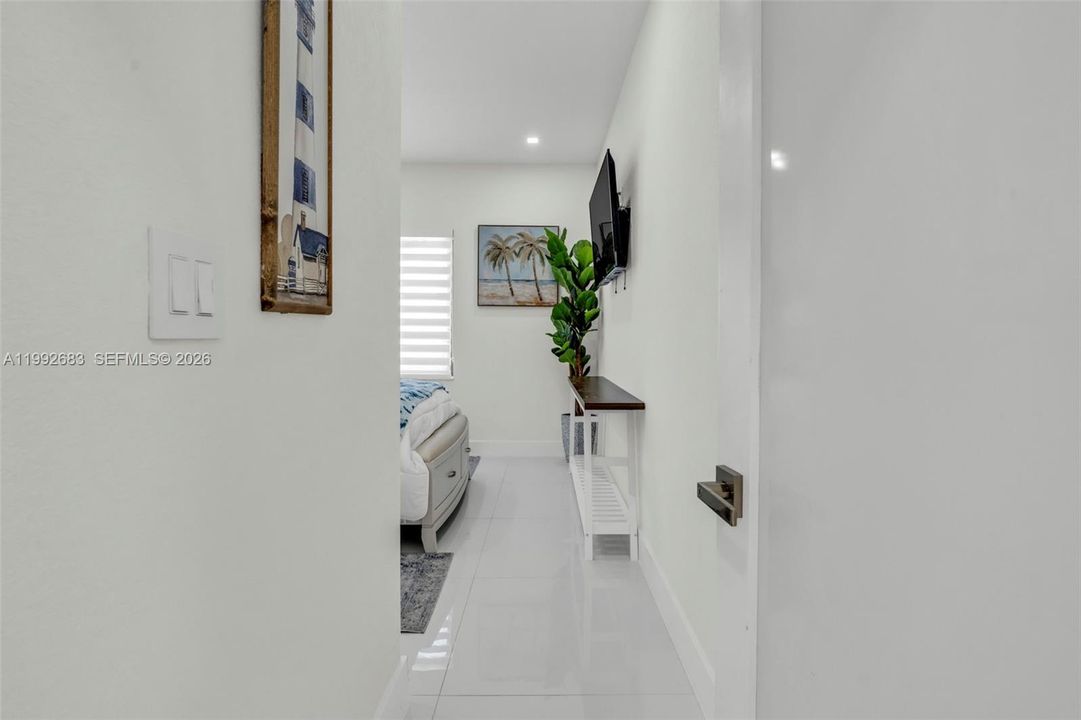 Activo con contrato: $1,200,000 (4 camas, 3 baños, 2378 Pies cuadrados)