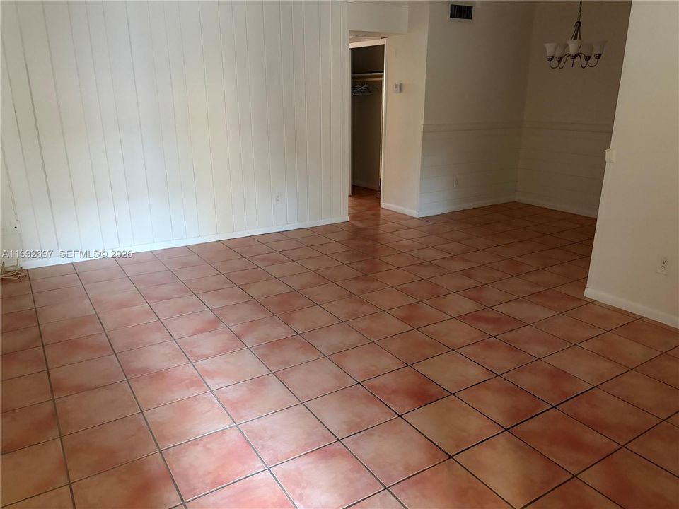 Recently Rented: $2,250 (1 beds, 1 baths, 608 Square Feet)