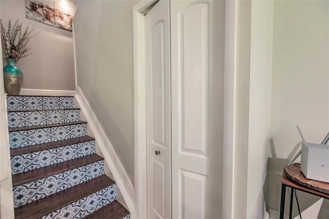 На продажу: $750,000 (4 спален, 3 ванн, 2150 Квадратных фут)