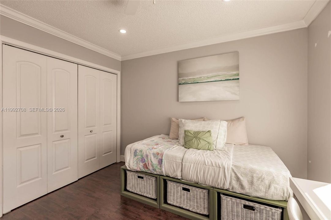 На продажу: $750,000 (4 спален, 3 ванн, 2150 Квадратных фут)