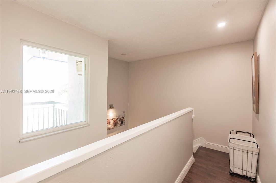 На продажу: $750,000 (4 спален, 3 ванн, 2150 Квадратных фут)