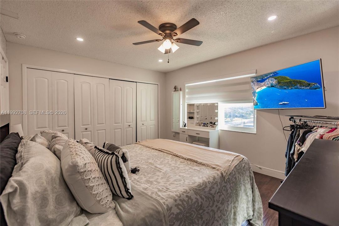 На продажу: $750,000 (4 спален, 3 ванн, 2150 Квадратных фут)