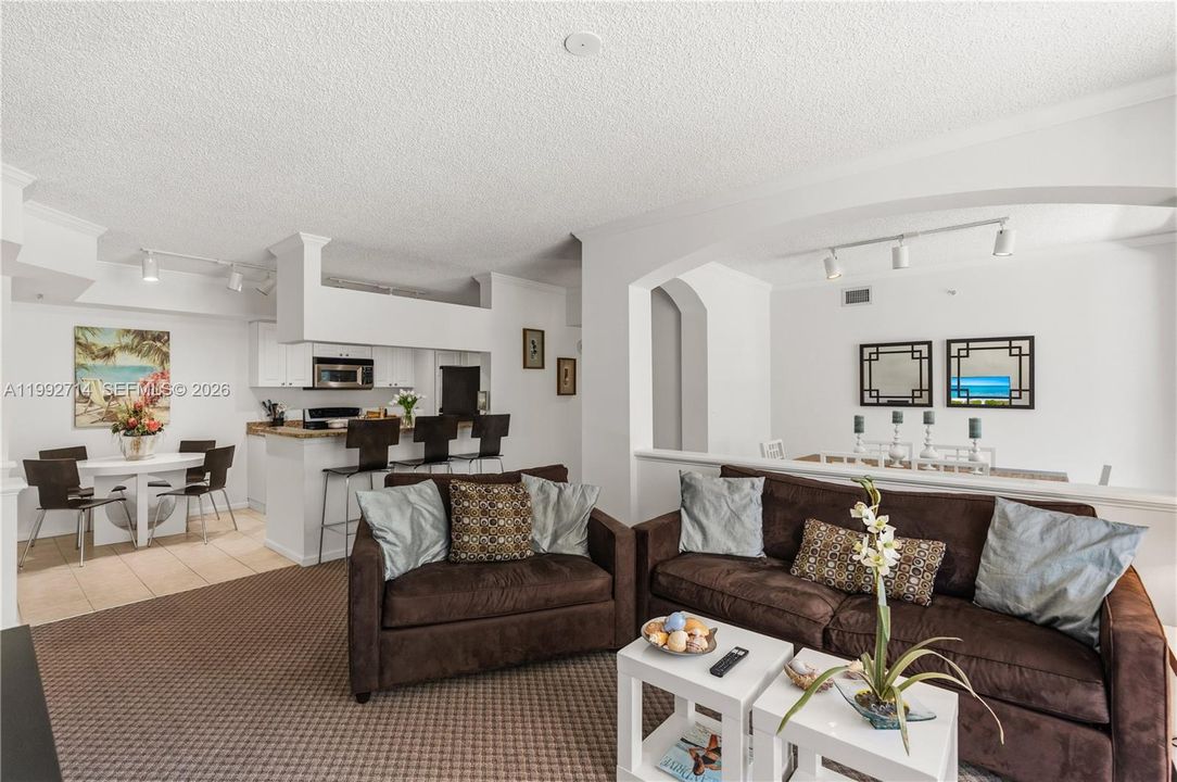 For Sale: $620,000 (3 beds, 2 baths, 1353 Square Feet)