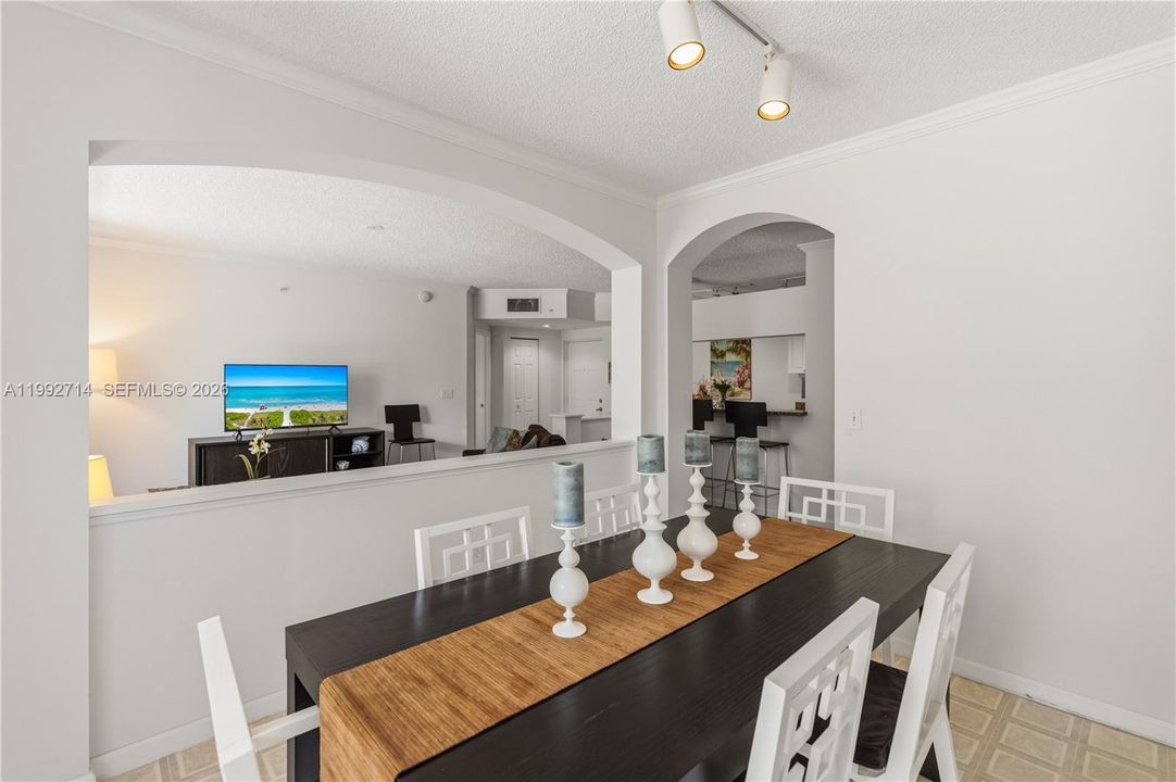 For Sale: $620,000 (3 beds, 2 baths, 1353 Square Feet)