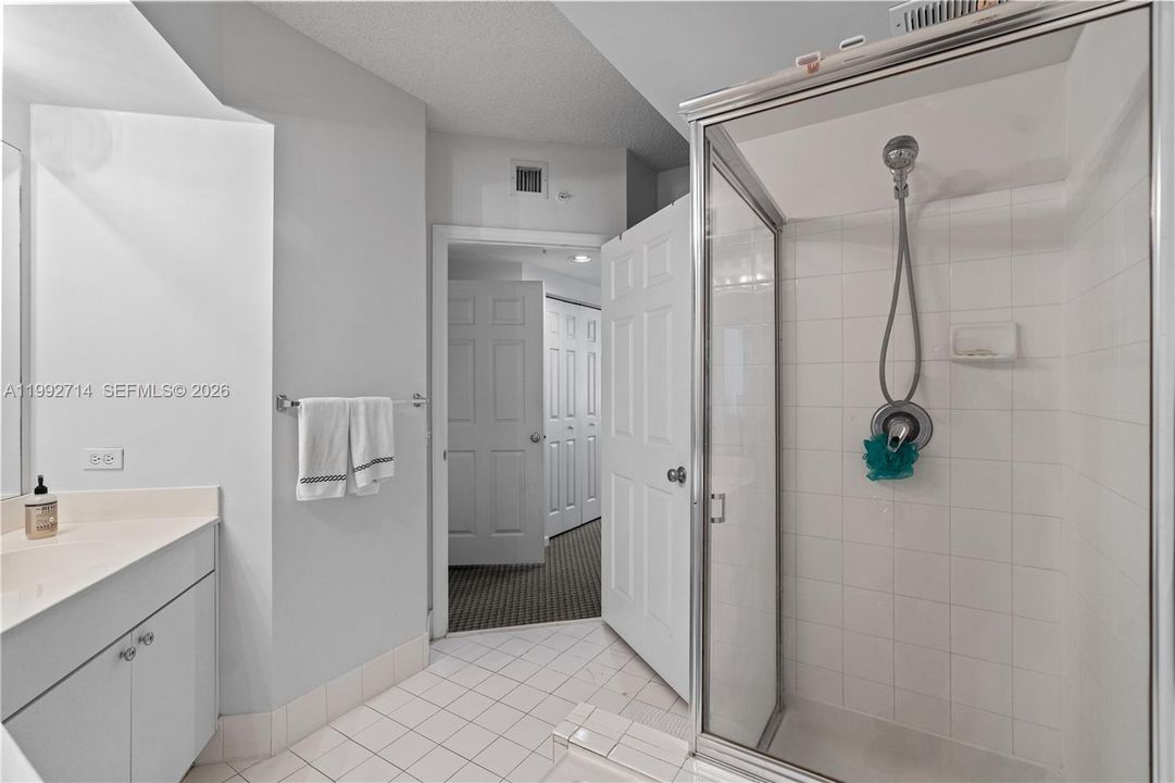 For Sale: $620,000 (3 beds, 2 baths, 1353 Square Feet)