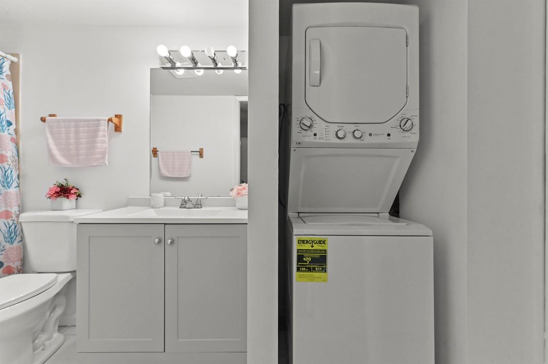 13 Bathroom and Laundry 01