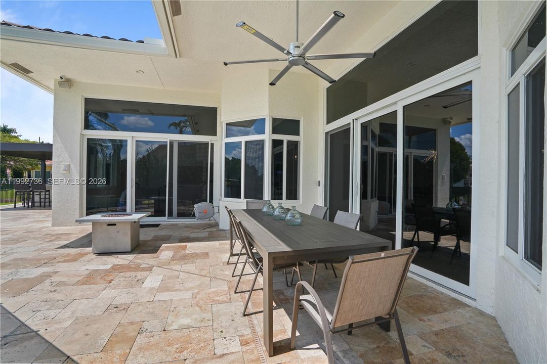 For Rent: $12,500 (5 beds, 3 baths, 3174 Square Feet)