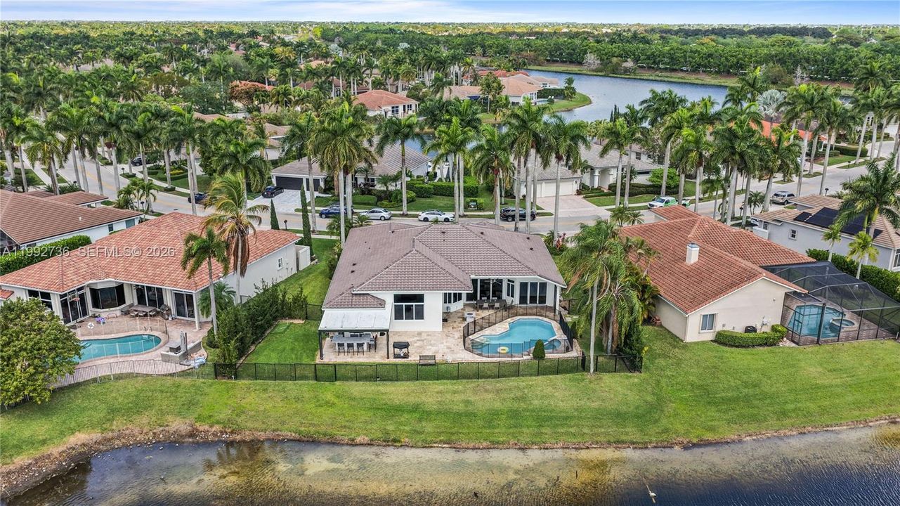 For Rent: $12,500 (5 beds, 3 baths, 3174 Square Feet)