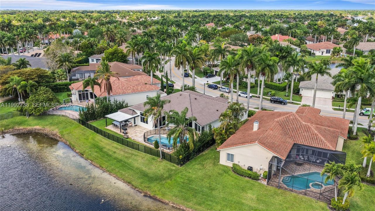 For Rent: $12,500 (5 beds, 3 baths, 3174 Square Feet)
