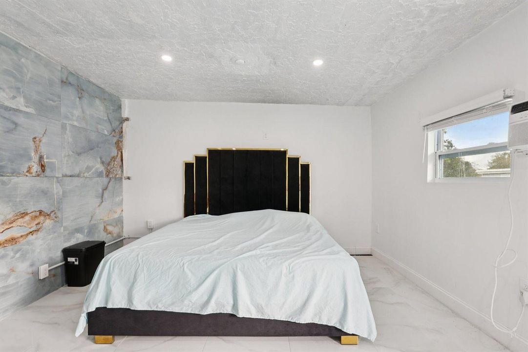 35-web-or-mls-SW 156th Ave-S0904-037