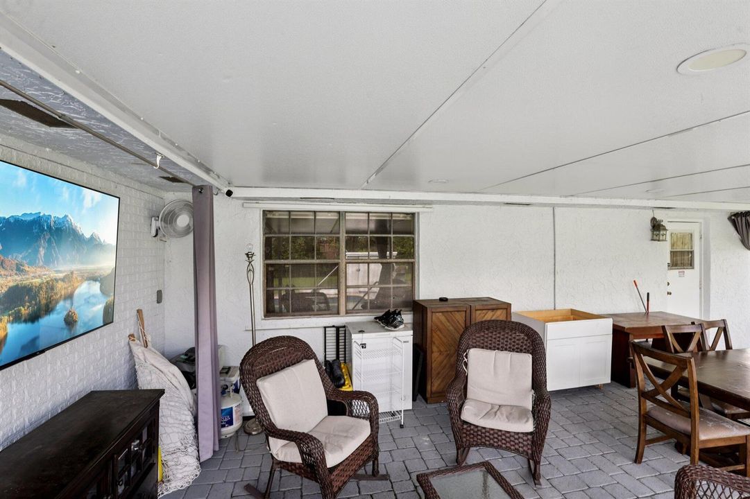 41-web-or-mls-SW 156th Ave-S0904-043