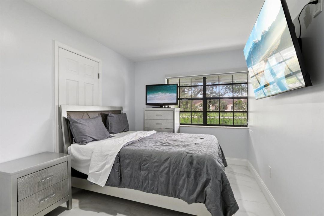 21-web-or-mls-SW 156th Ave-S0904-021