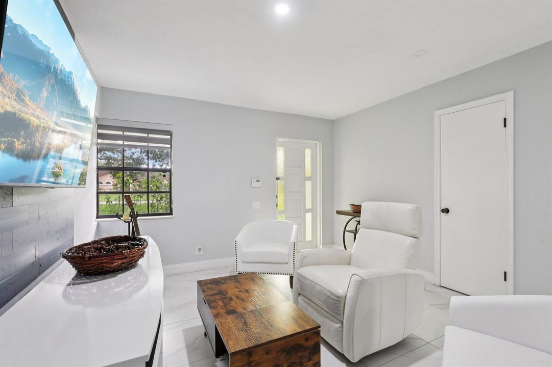 7-web-or-mls-SW 156th Ave-S0904-007