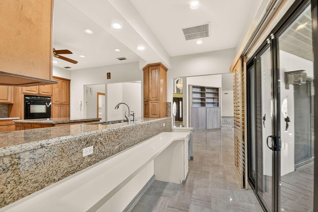 breakfast bar
