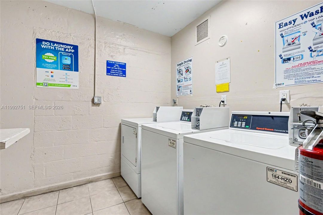 На продажу: $195,000 (2 спален, 2 ванн, 1035 Квадратных фут)