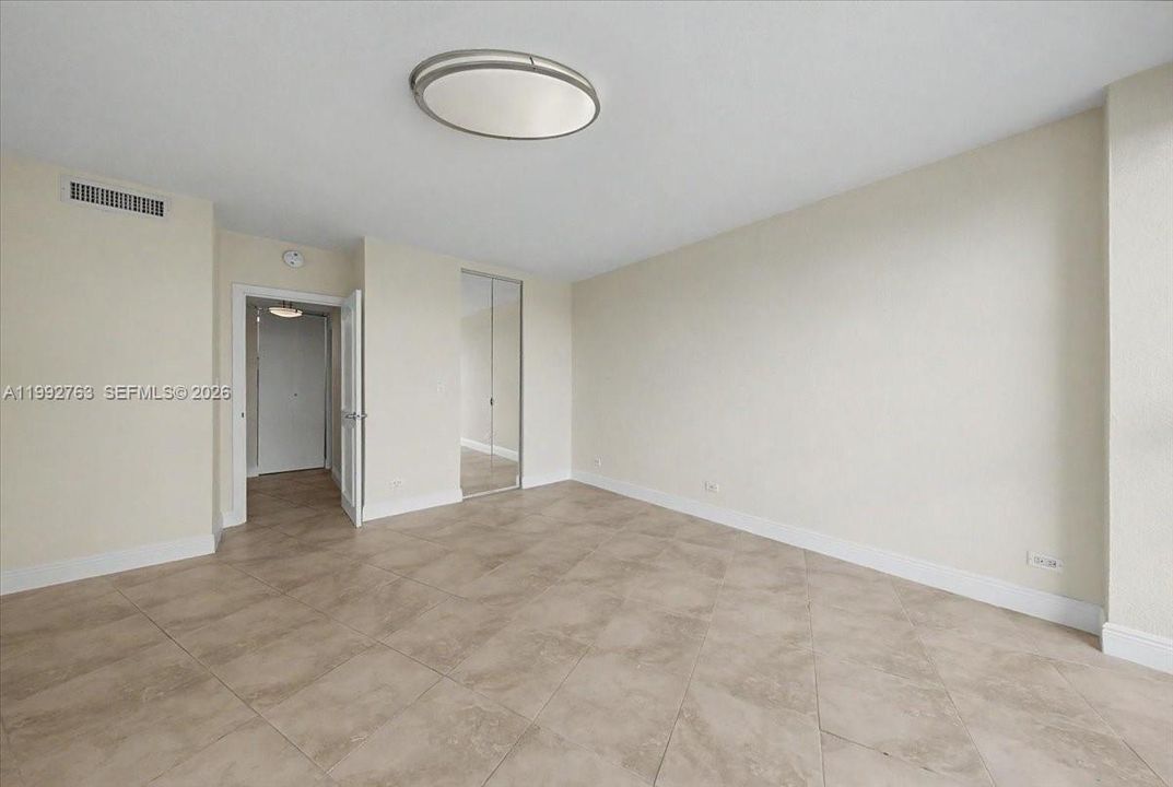 En Venta: $485,000 (1 camas, 1 baños, 1001 Pies cuadrados)