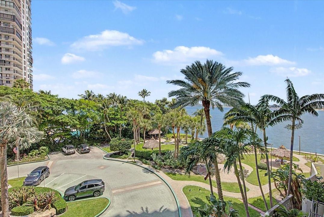 En Venta: $485,000 (1 camas, 1 baños, 1001 Pies cuadrados)