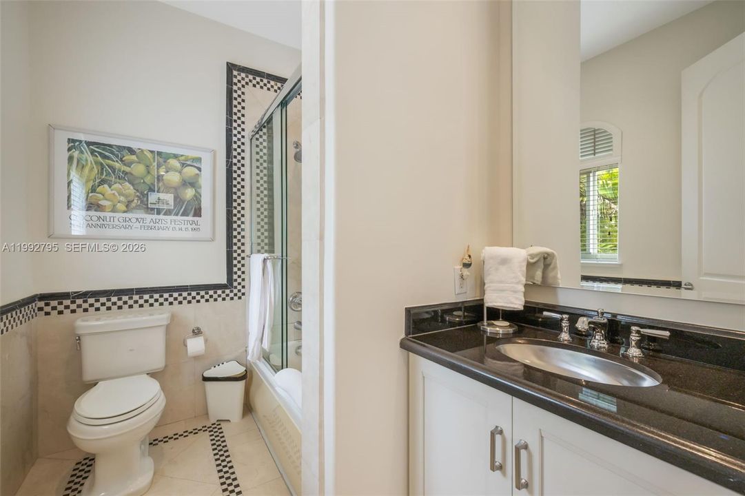 En-Suite Bath