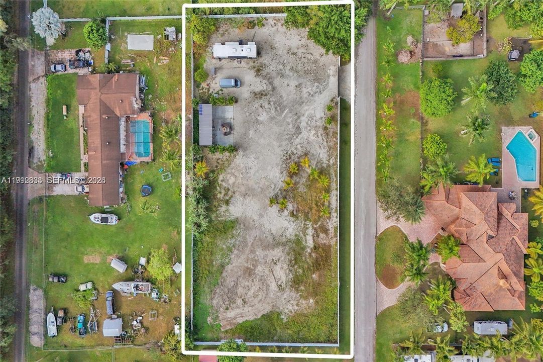 Recently Sold: $740,000 (0.85 acres)