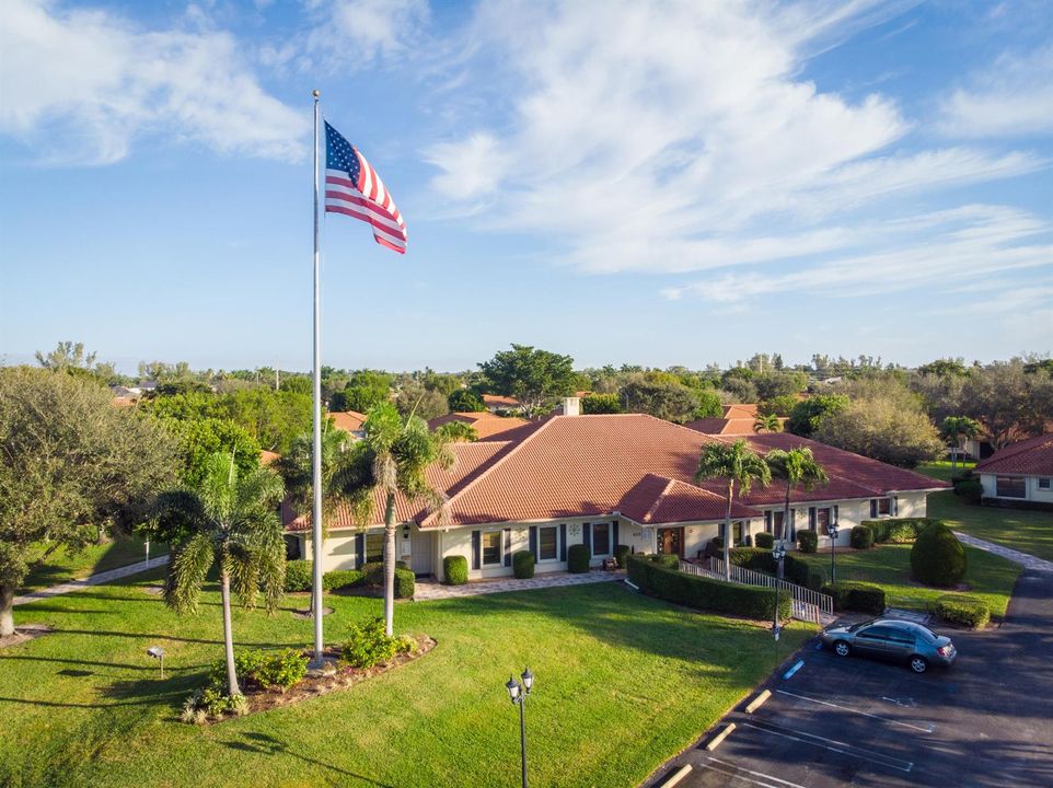 CLUBHOUSE