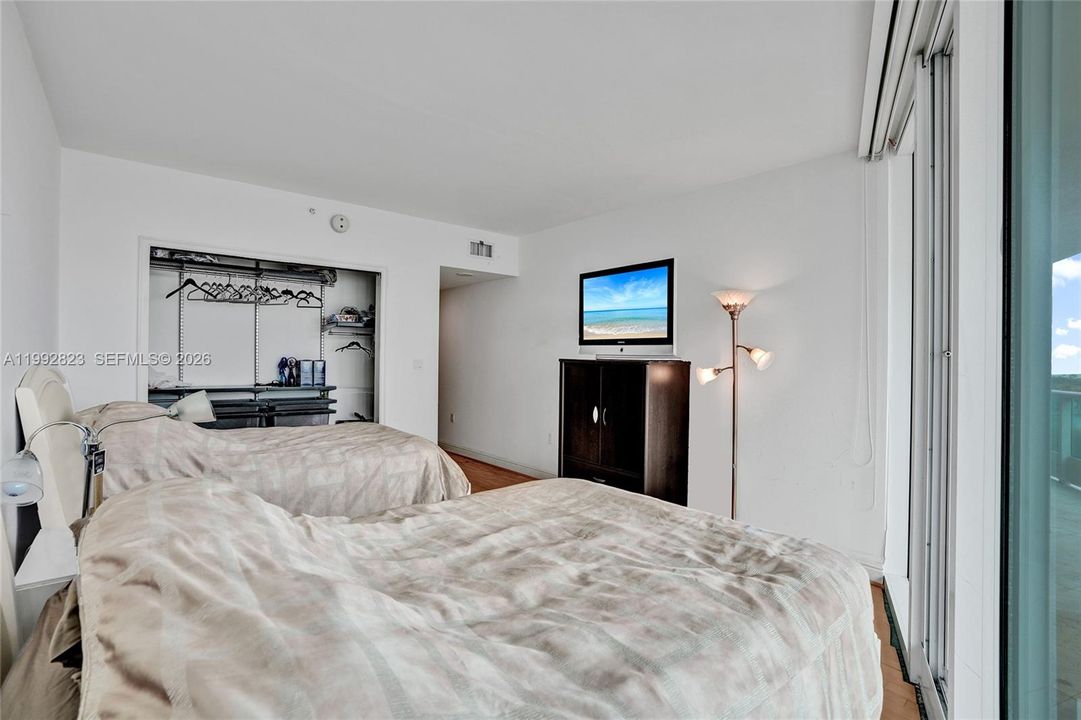 В аренду: $17,000 (3 спален, 4 ванн, 2890 Квадратных фут)