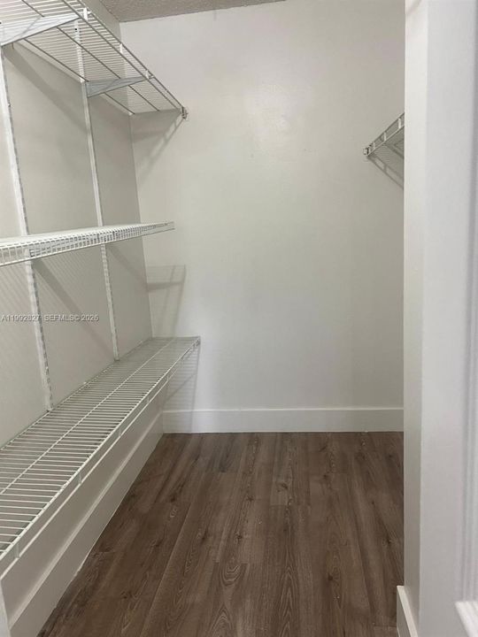 En Venta: $243,000 (2 camas, 2 baños, 770 Pies cuadrados)