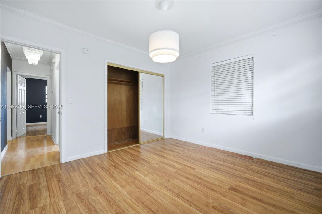 For Sale: $750,000 (2 beds, 1 baths, 1326 Square Feet)